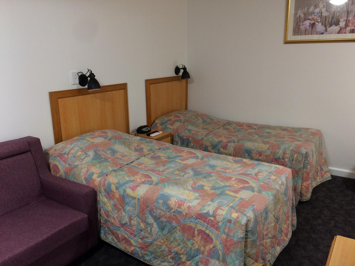 Standard Twin Room,536472306:JPEG
